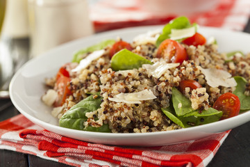 Healthy Vegetarian Quinoa Salad