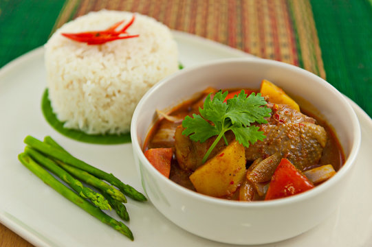 Red curry chicken with rice