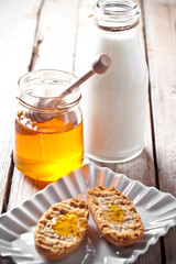 crackers, milk and honey