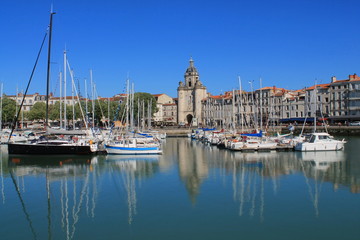Fototapeta na wymiar Vieux port de La rochelle