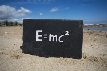 E=mc2 physics formula, mass–energy equivalence