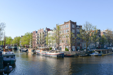 Fototapeta na wymiar Une promenade à Amsterdam