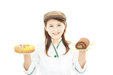 デザートを持つウェイトレス