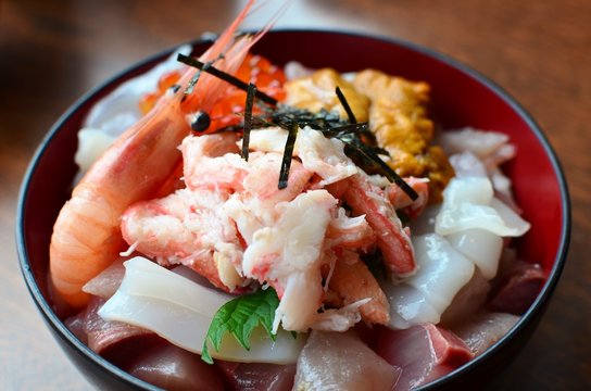 海鮮丼