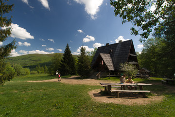 Schronisko górskie Bacówka pod Małą Rawką, Bieszczady © Piotr Szpakowski