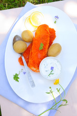Gebackenes Seelachsfilet mit Zitrone