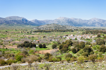 Fototapeta na wymiar Kreta - Griechenland - Dorf in der Lassithi-Ebene