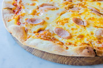 Sausage pizza