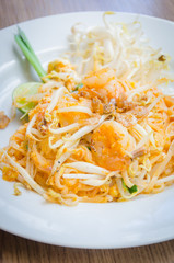 Pad thai