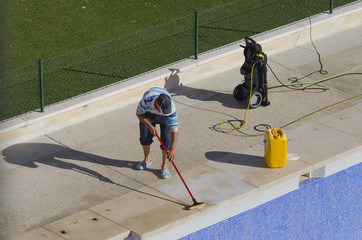 Pool cleaner