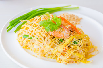 Pad thai