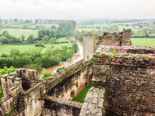 Fototapeta na wymiar river from ludlow castle