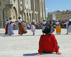 Fotobehang Farandole en Avignon Provence © illustrez-vous
