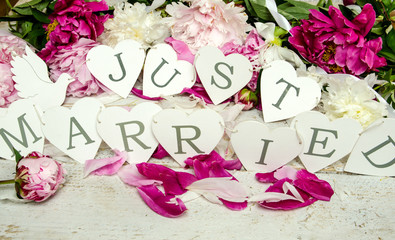 Just married: Wedding decoration with roses :)