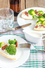 Quiche with broccoli and sun dried tomatoes