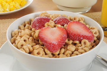Oat cereal with strawberries