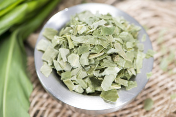 Kibbled Ramson in a bowl