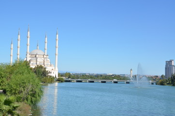 Fototapeta na wymiar Sabancı Mosque, Adana