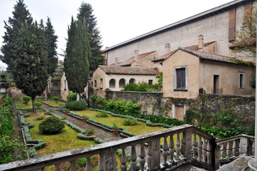Fototapeta na wymiar Certosa di San Lorenzo - Padula