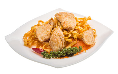 Fried noodles with chicken