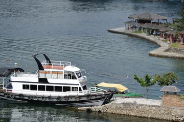 Foto op Plexiglas ferry boat at toba lake © bayu harsa