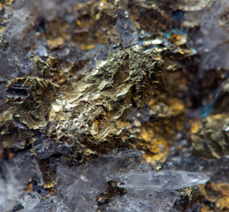 Fototapeta na wymiar Crystal,nugget, gold, bronze, copper, iron. Macro. Extreme close