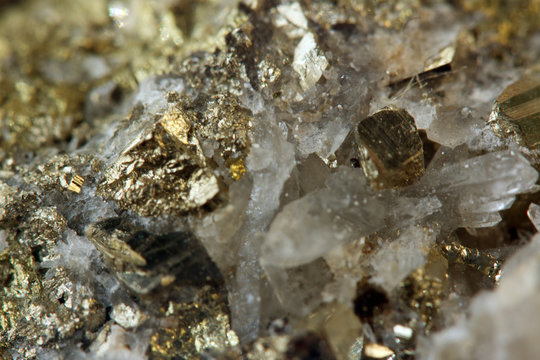 Crystal,nugget, gold, bronze, copper, iron. Macro.