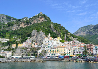 Fototapeta na wymiar Amalfi vista da Marina Grande