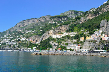 Fototapeta na wymiar Amalfi vista dal Mare