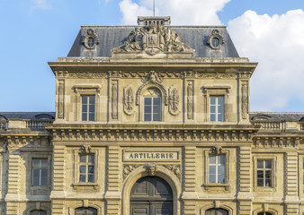 Fototapeta na wymiar Artillerie Building in Paris