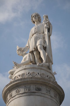 statua di cristoforo colombo