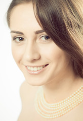 Obraz premium pretty woman with pearls necklace