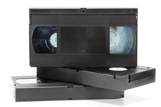 Videokassetten isoliert auf weißem Hintergrund