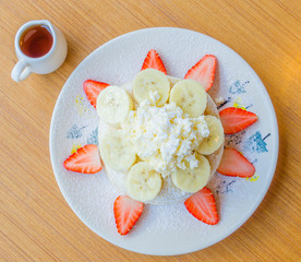 Pancake strawberry banana