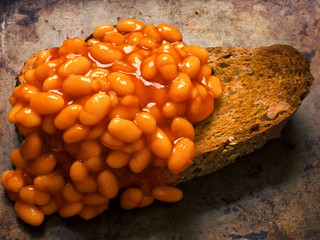 rustic british food baked beans on toast