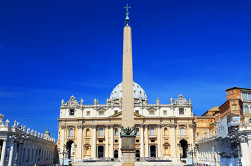 Fototapeta na wymiar Piazza San Pietro in Vatican City, Rome, Italy, Europe