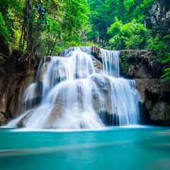  Diepe boswaterval bij Nationaal Park Kanchanaburi Thailand © calcassa