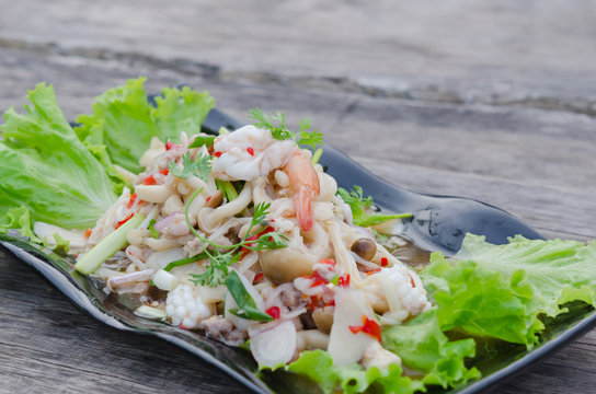 spicy seafood salad