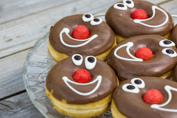 smiling doughnuts