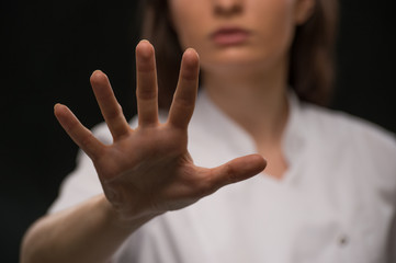 Doctor working virtual screen