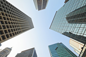 Obraz na płótnie Canvas High rise building to sky