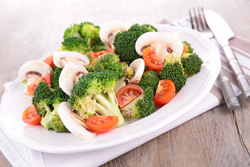 broccoli salad