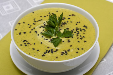 Spinach cream soup