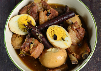 Boiled eggs stewed with pork