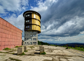 Military radar tower