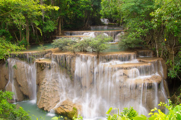 Huaymaekamin waterfall
