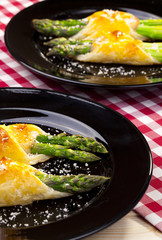 Asparagus baked in puff pastry