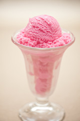 Raspberry ice cream