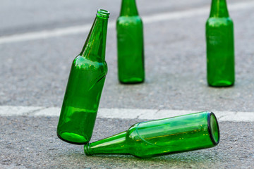 Show per bottle, Acrobatic in Action.