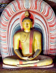 Reclining Buddha statue